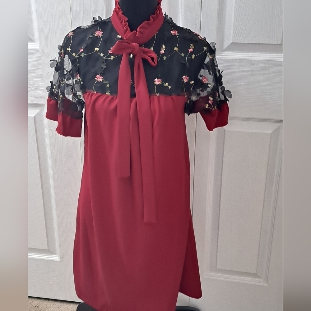 Maroon Dress With A Ruffled Neck Line & Bow Tie    Size 8